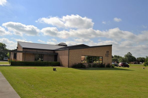 4725 Wellington St, Greenville, TX 75401